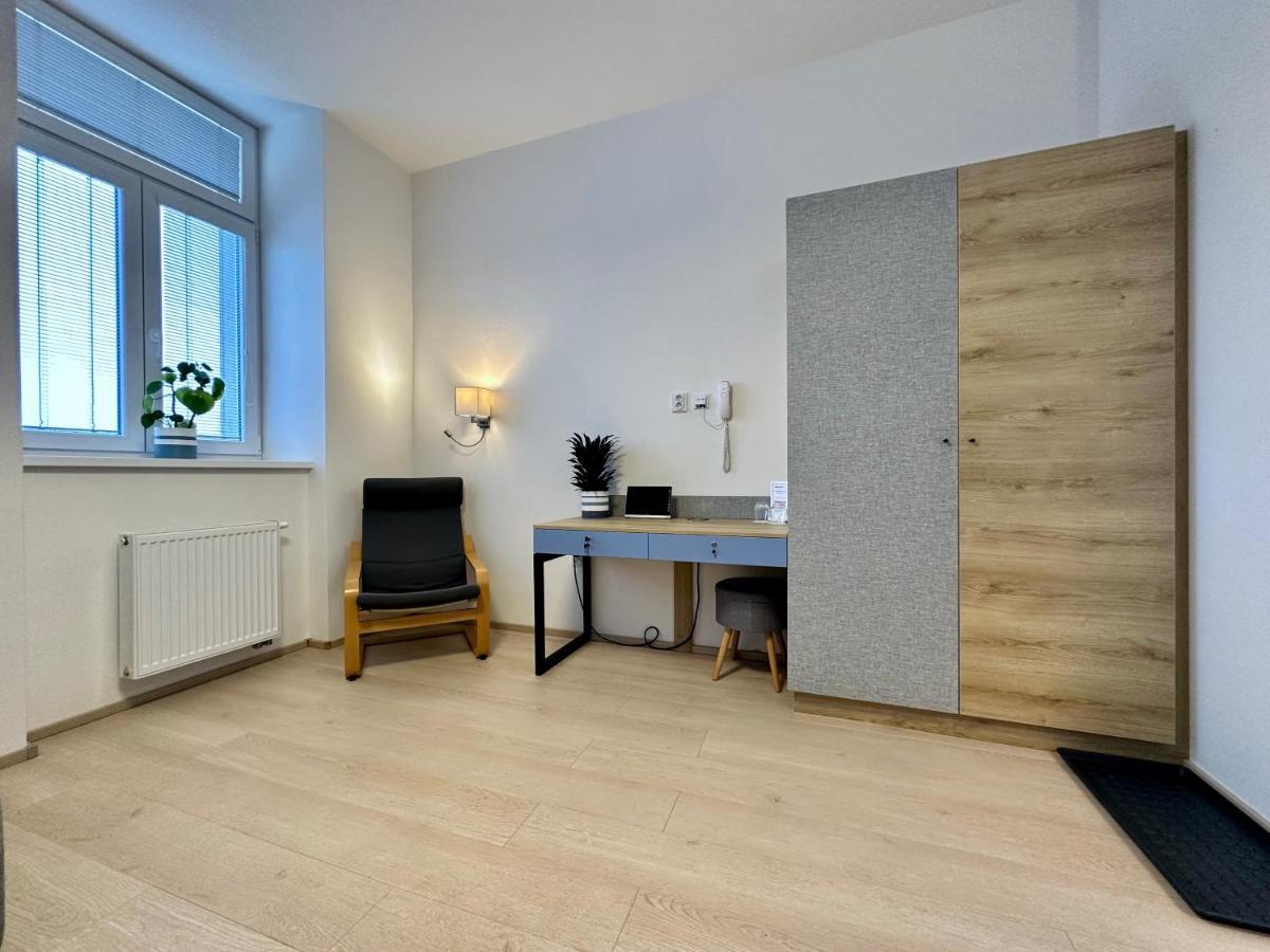 Dobre Misto Hotel Krnov Bagian luar foto
