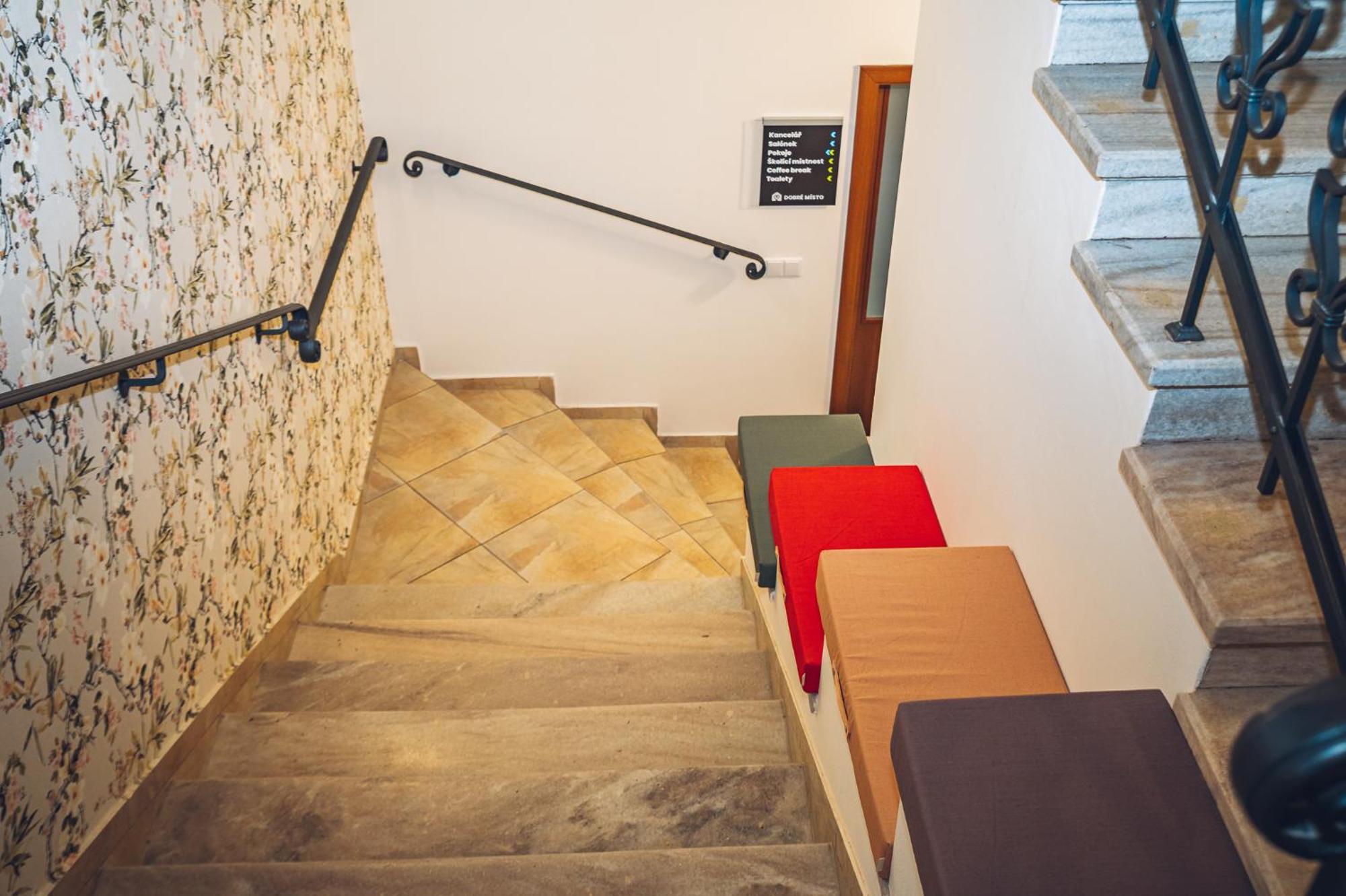 Dobre Misto Hotel Krnov Bagian luar foto