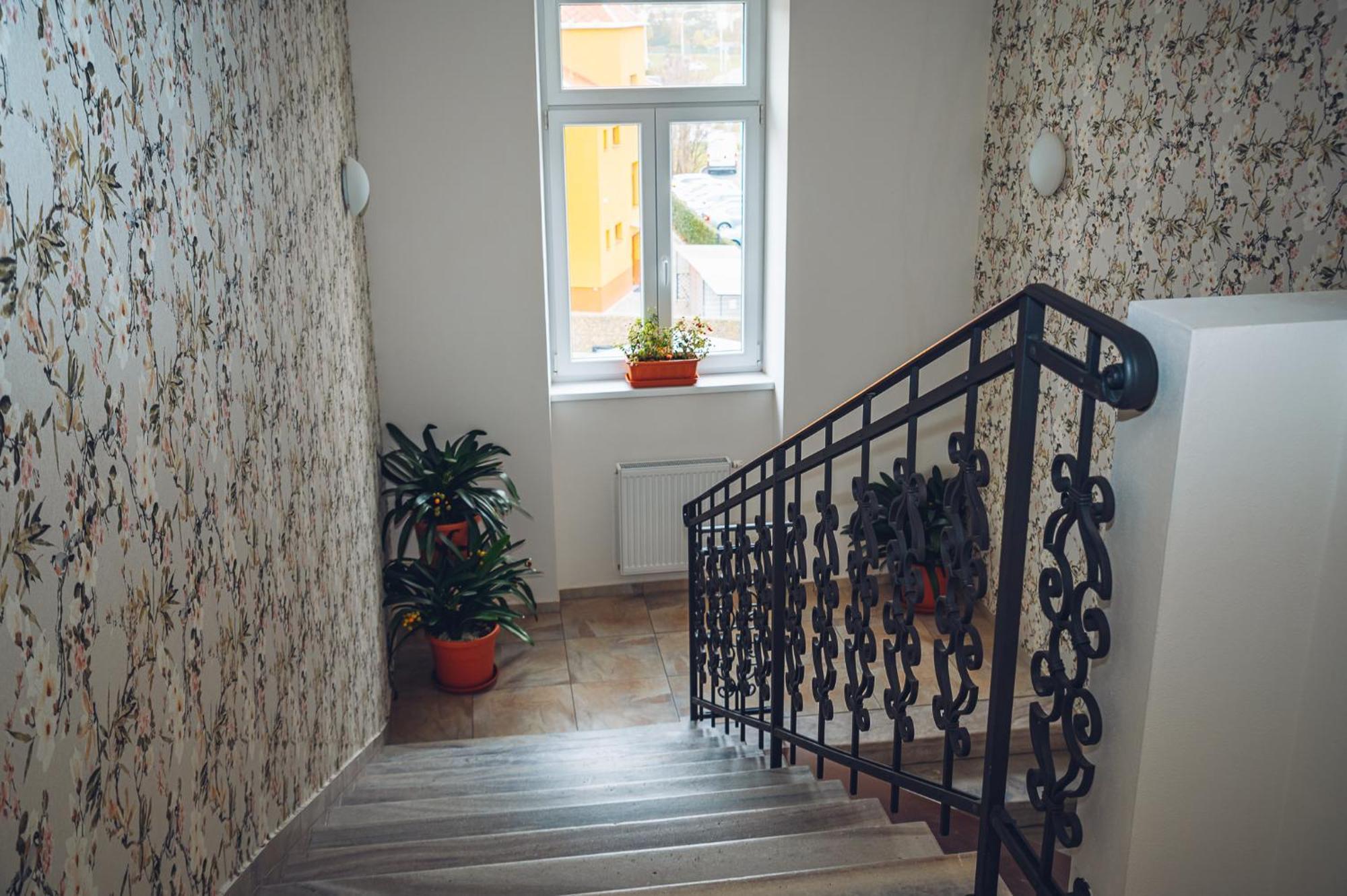 Dobre Misto Hotel Krnov Bagian luar foto